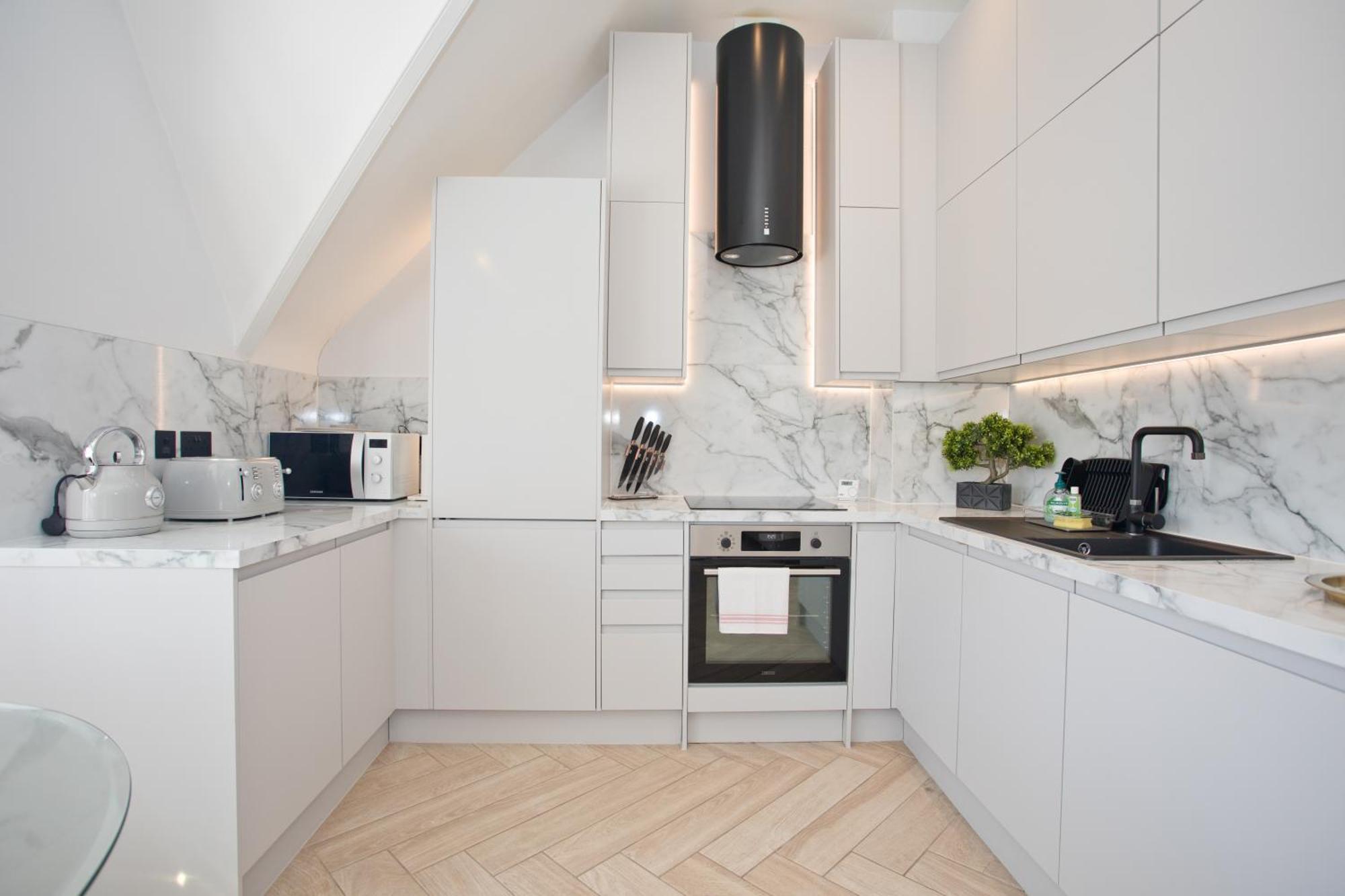 Ultra Stylish Apt Set In An Affluent Location Poole Exterior foto