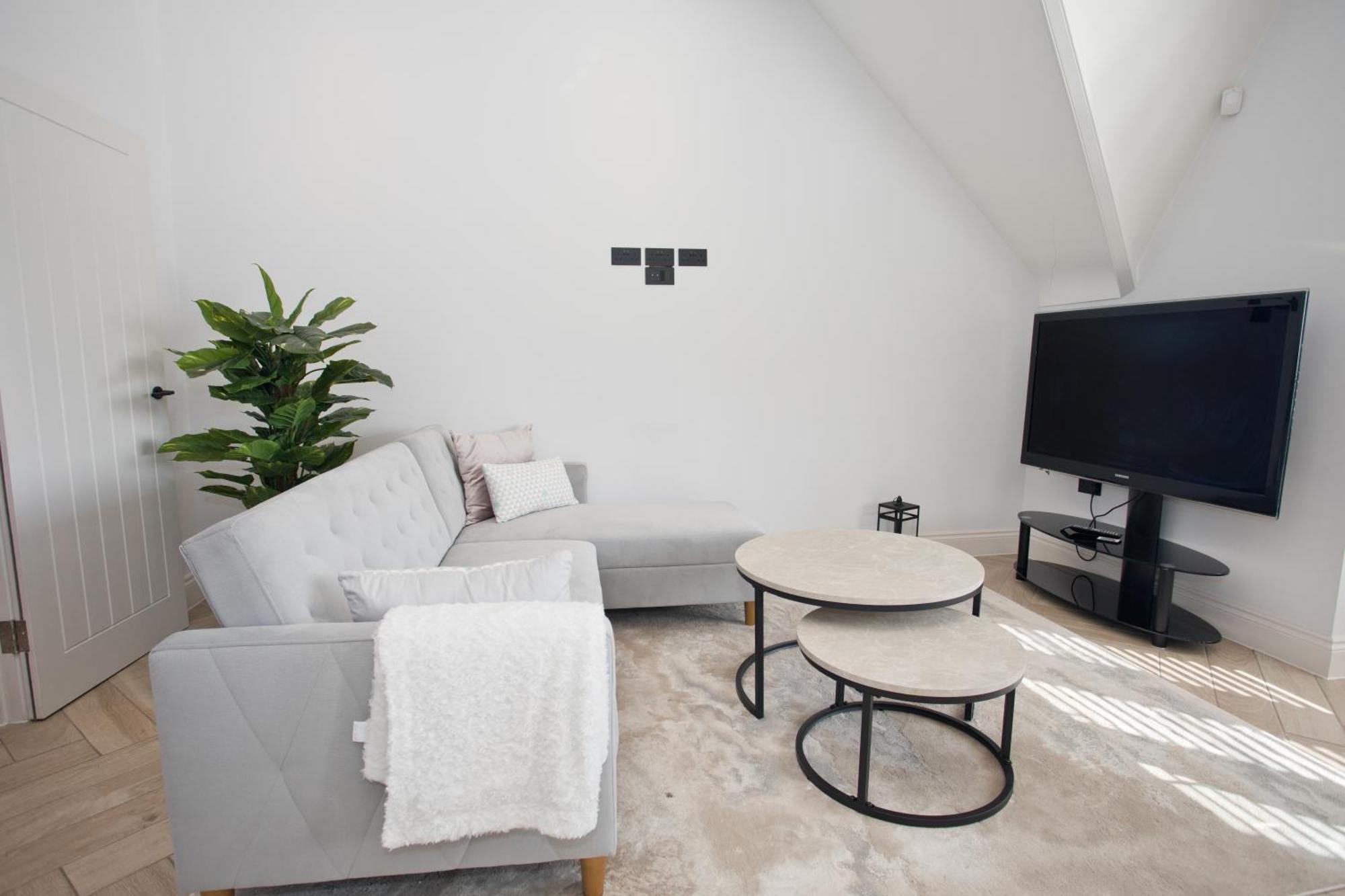 Ultra Stylish Apt Set In An Affluent Location Poole Exterior foto