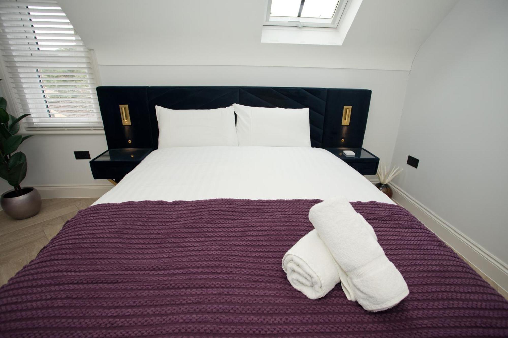 Ultra Stylish Apt Set In An Affluent Location Poole Exterior foto